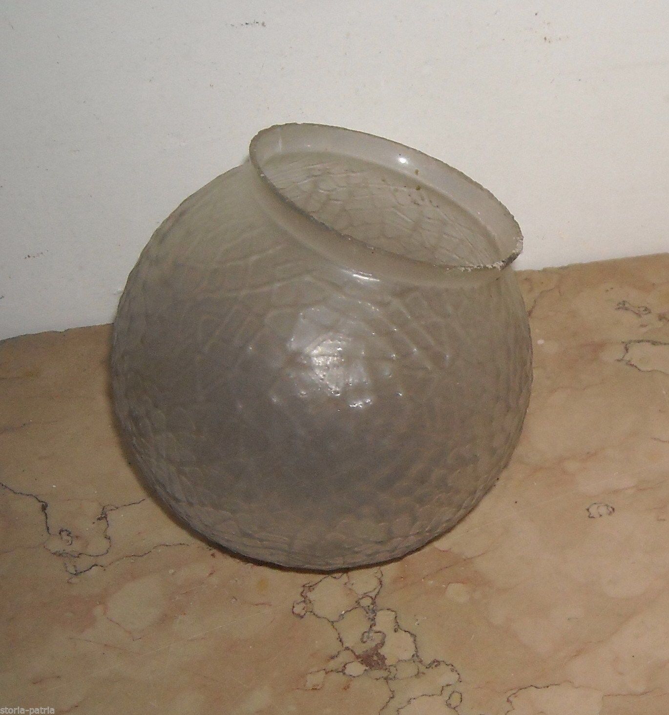 Coppa Sferica In Vetro Antica Liberty Per Lampade E Lampadari