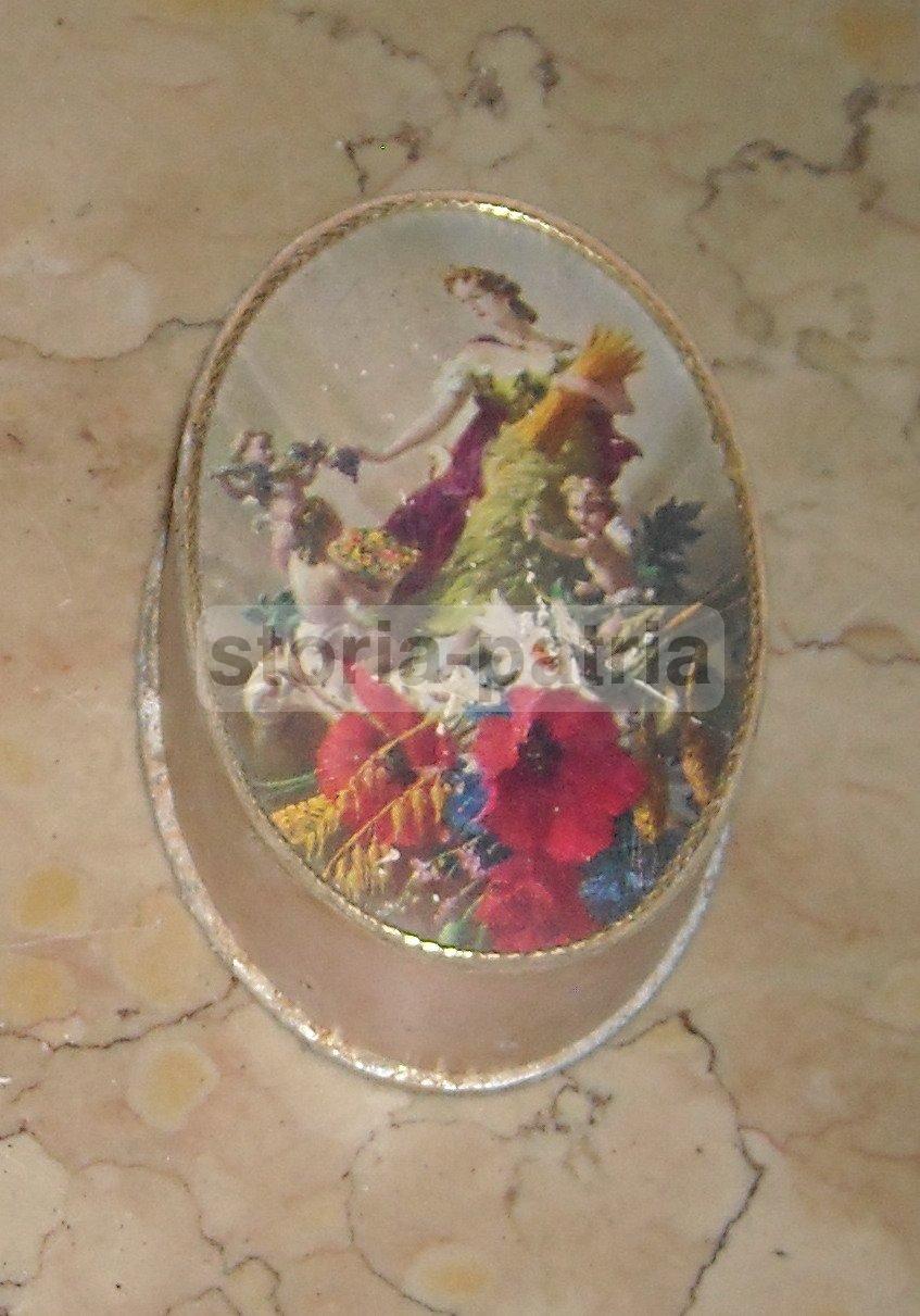 Profumeria, Cosmesi, Cipria, Astuccio Pubblicitario, Primavera, Aprile, Allegoria immagine 1